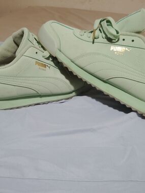 Puma Roma Men's Sneakers in Mint Green
